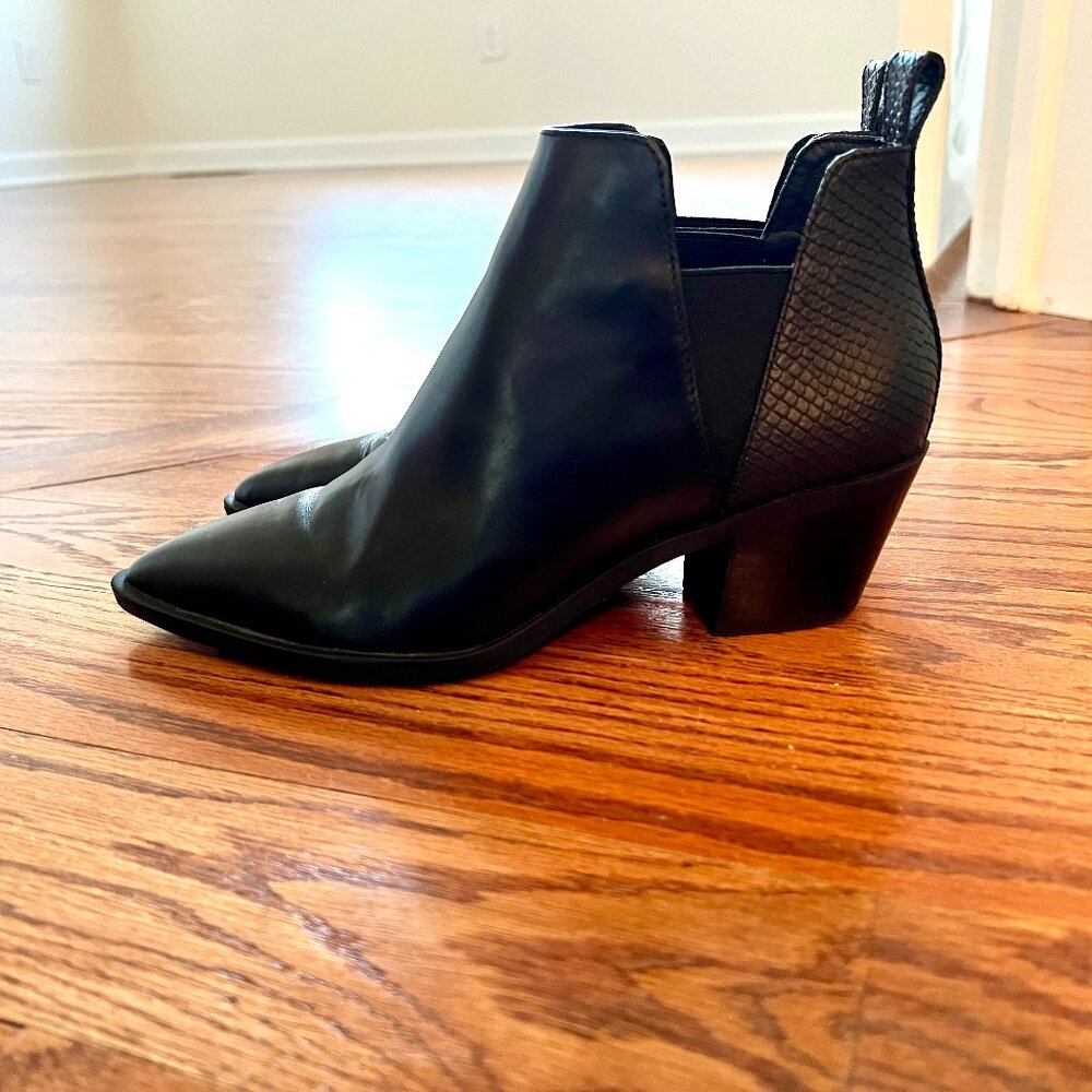 STEVE MADDEN BOOTIE